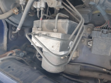 Блок abs 44050-35020 TOYOTA HILUX SURF