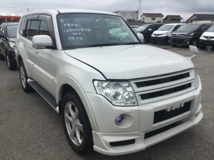MITSUBISHI PAJERO 2006
